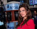 th_75934_Preppie_-_Lake_Bell_rings_the_bell_at_the_opening_of_the_New_York_Stock_Exchange_-_Feb._8_2010_1179_122_176lo.jpg