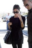 th_27352_celebrity_paradise.com_TheElder_VictoriaBeckham2010_03_15_atLAX26_122_399lo.jpg