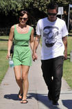 th_40669_Preppie_-_Christina_Ricci_walking_on_a_sunny_Sunday_afternoon_in_Los_Angeles_-_August_23_2009_820_122_75lo.jpg