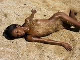 Naomi nude beach-l30w7gl1te.jpg